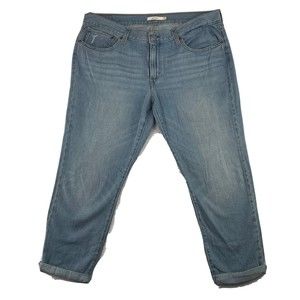 Levi's Women's New Boyfriend Jeans Size (33) "Measures 37" Whisker Distressed